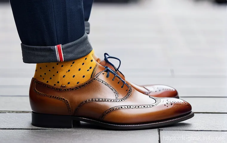 프리미엄 니트 양말 추천 - **Prompt:** An elegant, styled shot focusing on a pair of feet (gender-neutral, adult) wearing luxur...